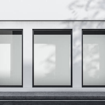 Schaufenster von Popp Vision: OOH durch DOOH, Murals, Street Artvertisement, Gerüstwerbung: Wirkungsvolle digitale und analoge Werbeflächen an prime Standorten in Österreich