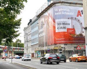 A1-Kampagne auf Gerüstwerbefläche von Popp Vision in Wien