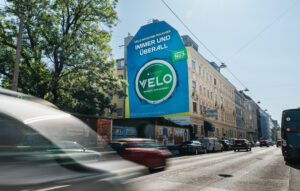 BAT Velo Kampagne auf Street Art Mural von Popp Vision in Wien