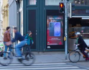 A1 Kampagne auf DOOH Screen von Popp Vision in Wien