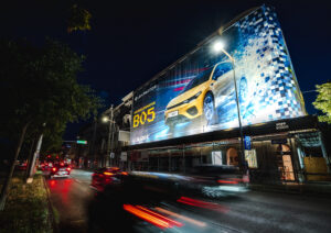 Leapmotor Kampagne auf Gerüstwerbefläche von Popp Vision in Wien