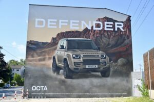Defender Mural-Kampagne von Popp Vision in Linz